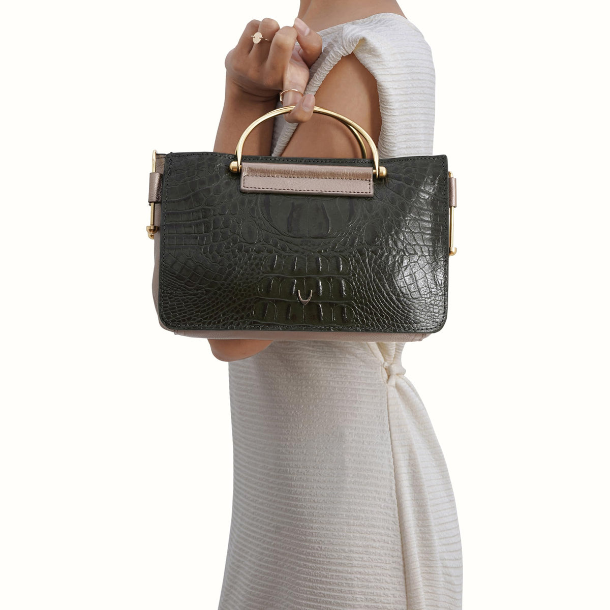 Hidesign Women's Leather Sling Bag