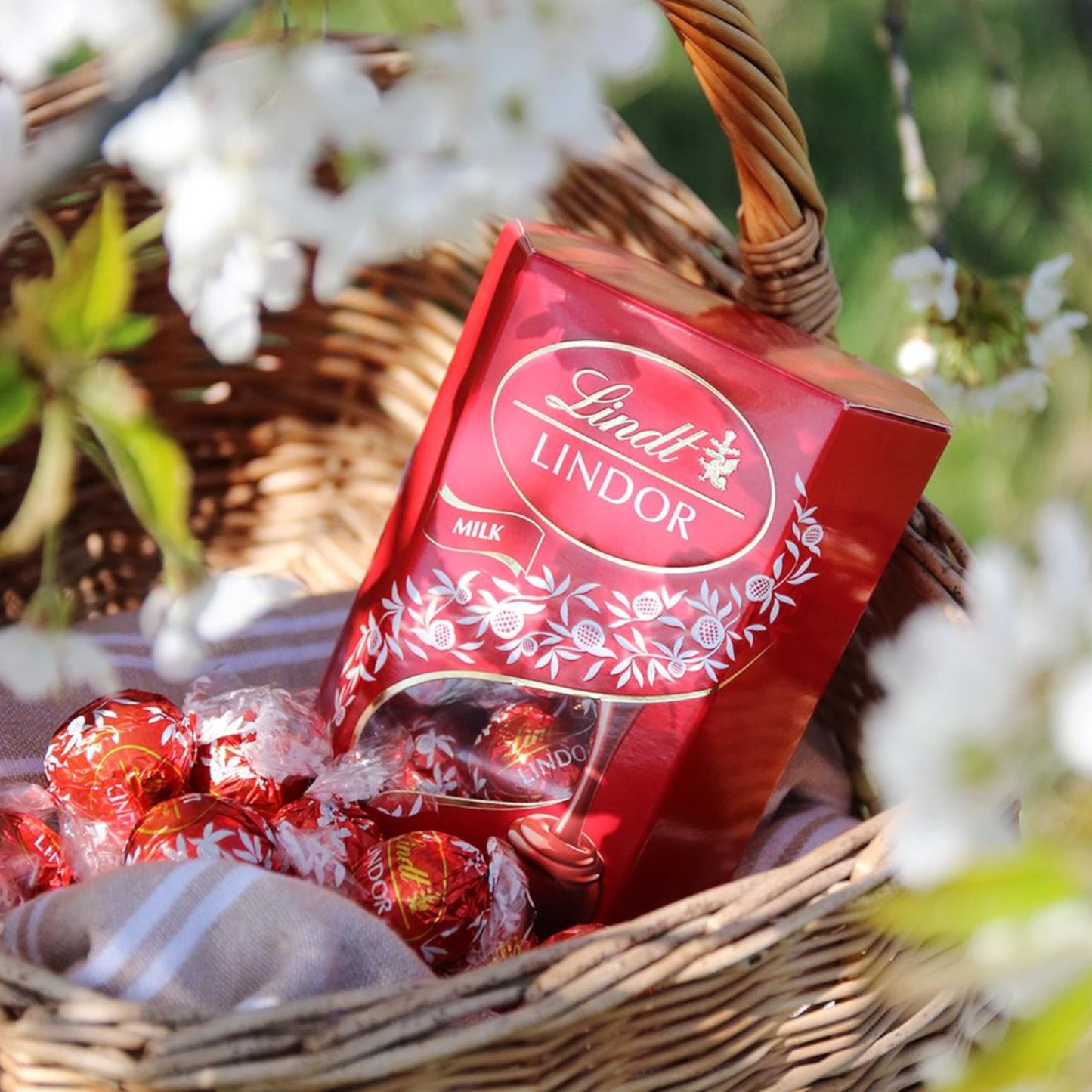 Lindt Exotic Milk Truffles Chocolate Gift Box - 200 Grams Pack- image 9