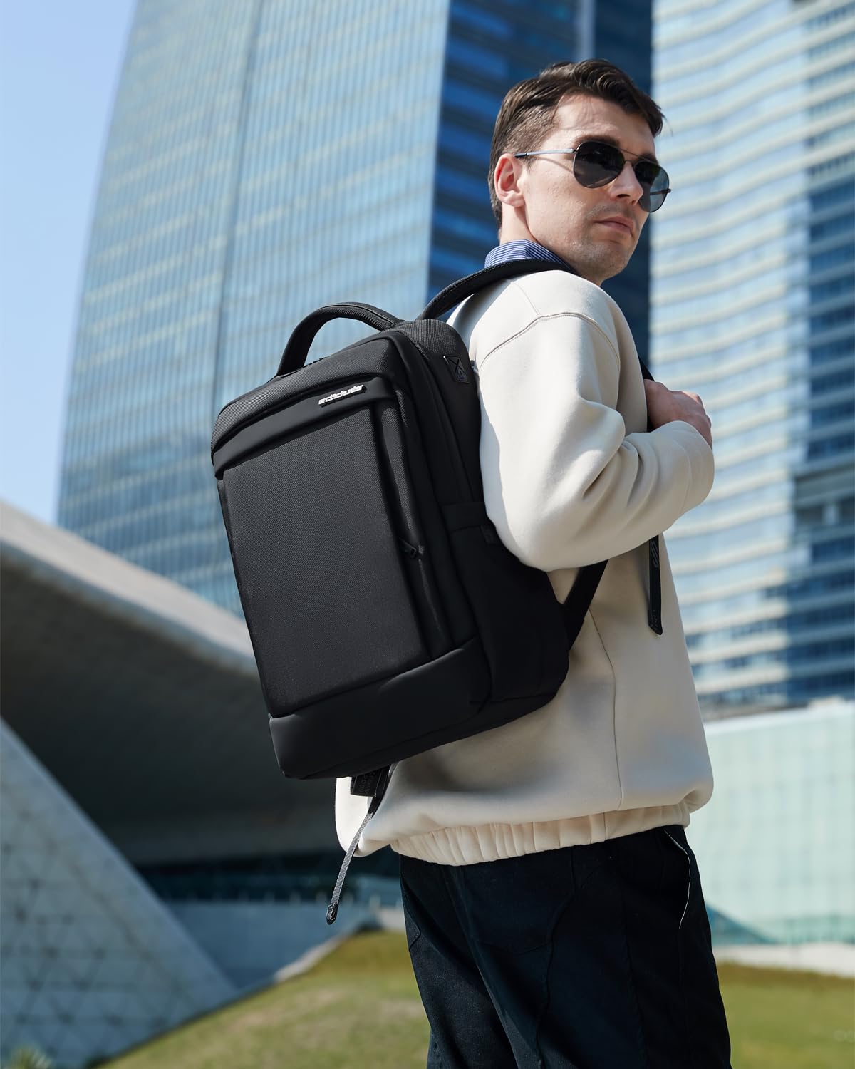 Arctic Hunter Slim Laptop Backpack for Men Women 16L Lightweight 2 Pockets Office Backpack Sleek Water Resistant 15.6-inch Laptop Bag for Business Daily College,Black