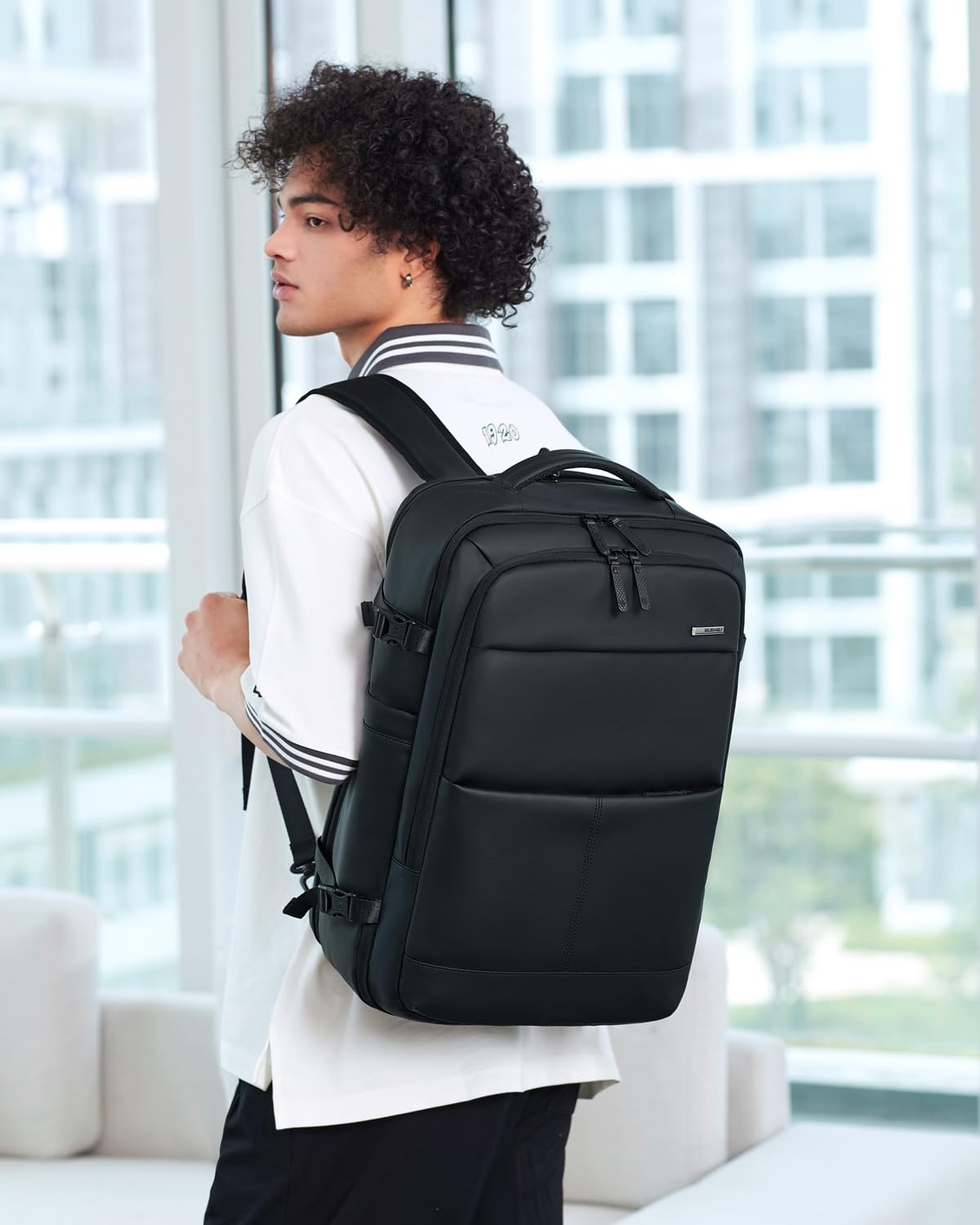 GOLDEN WOLF Travel Backpack for Men Large 30L Multi-Functional Water-re- image 2