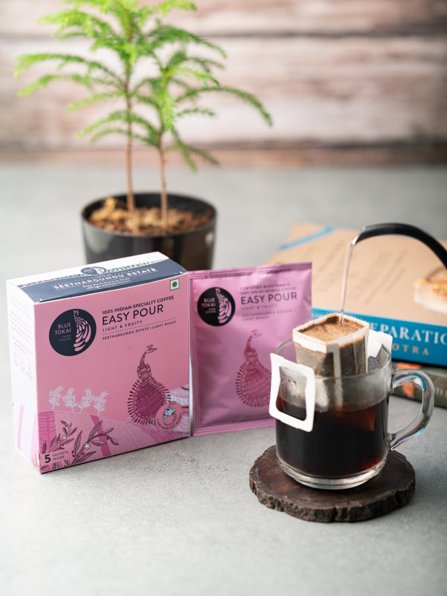 Blue Tokai Coffee Roasters Easy Pour Over Coffee Drip Bags | Seethargundu Estate - Light Roast | Pack Of 5 Sachets | 100% Arabica Beans | Ready to Brew in 2 Mins | Just Pour In Hot Water