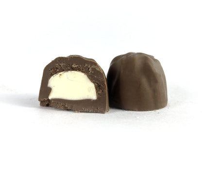 Godka Quentella Chocolate Box/Center Filled with Milk Flavour Chocolate (70 Pieces in Box),845 Gram