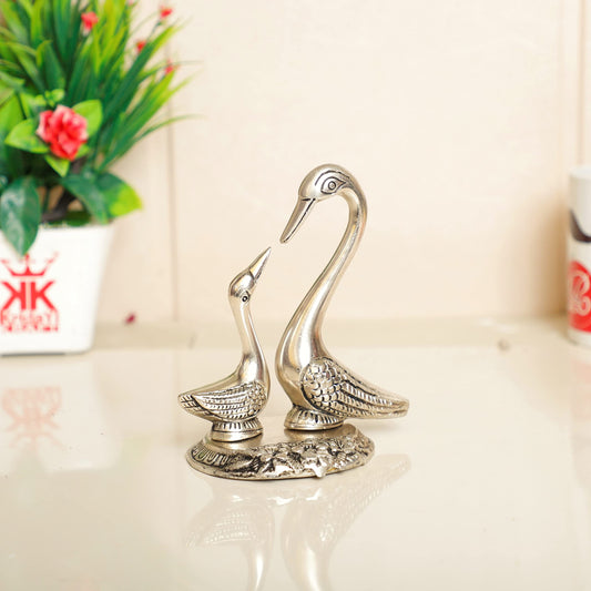 Metal Love Birds swan Set Pair of Kissing Duck,Showpiece for Home Decor Statue L
