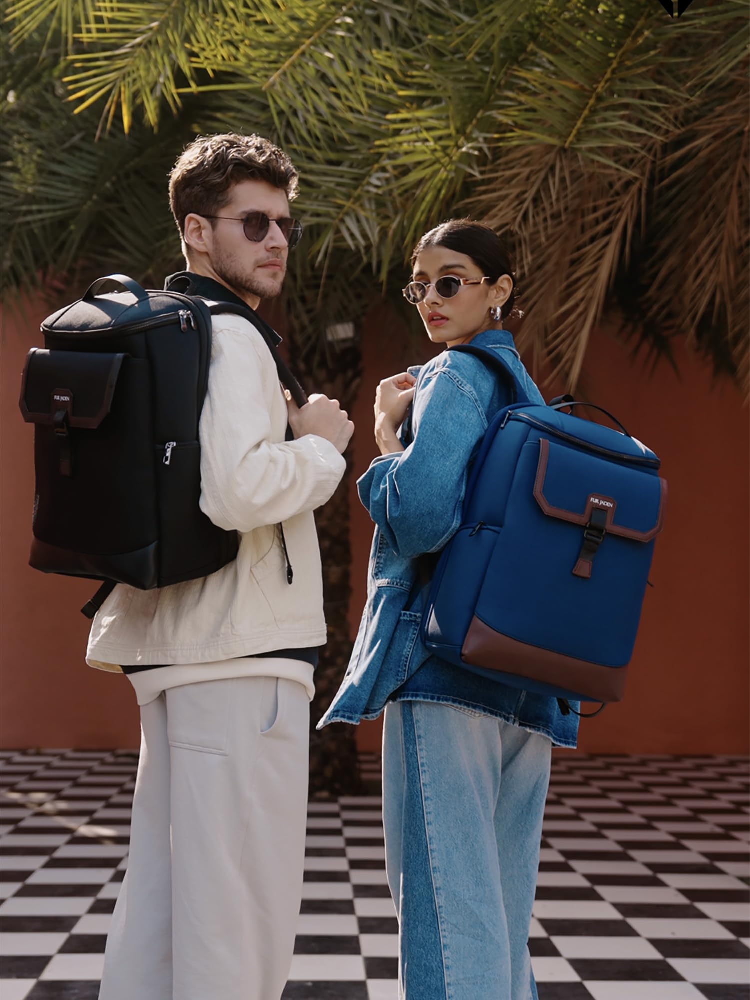 FUR JADEN The Navigator Smart Tech 15.6 Inch Structured Laptop Backpack- image 8