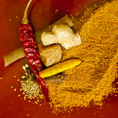 VAAHE Chicken Masala | 17+ Natural Spices | Freshly Ground and Packed | 100% Pure and Natural | Single Origin | Premium Tin Box (70 gm)