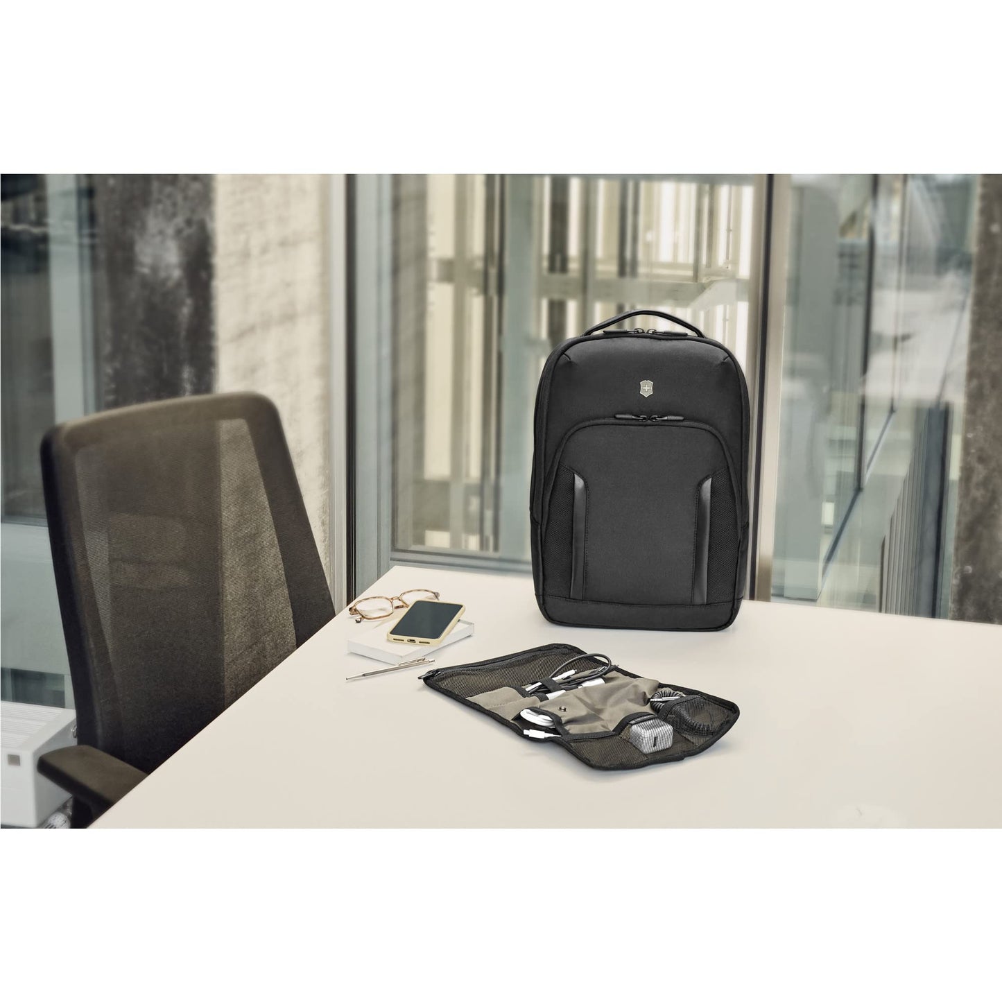 Victorinox Altmont Professional City Laptop Backpack (14 litres), 14-inch Laptop Pocket, 40 cm, Black, Polyester, 612253 | Business Work Travel Bag