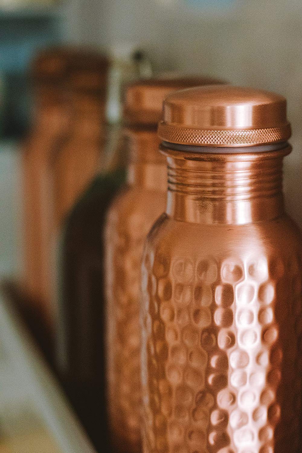 OSNICA 100% Pure Copper Water Bottle Ayurvedic Water Copper Bottle - Leak-Proof Water Bottle Seal Cap, Joint Free Copper Bottle 32 Oz Hammered (Hammered) 900 ML (Pack of 1)