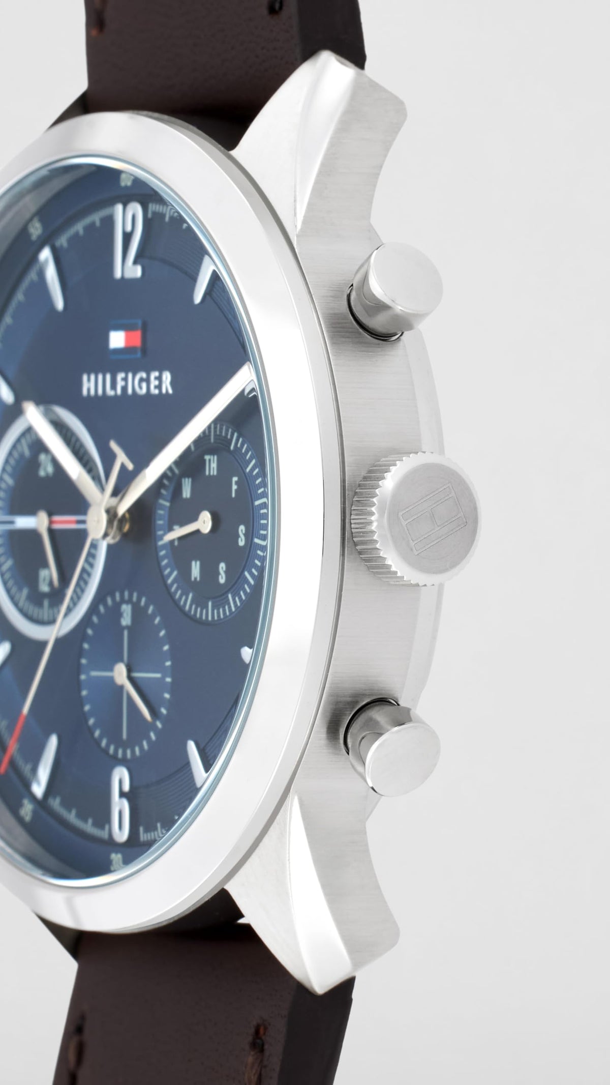 Tommy Hilfiger Mens 44 mm Matthew Blue Dial Leather Analog Watch (WTOTH1791940)