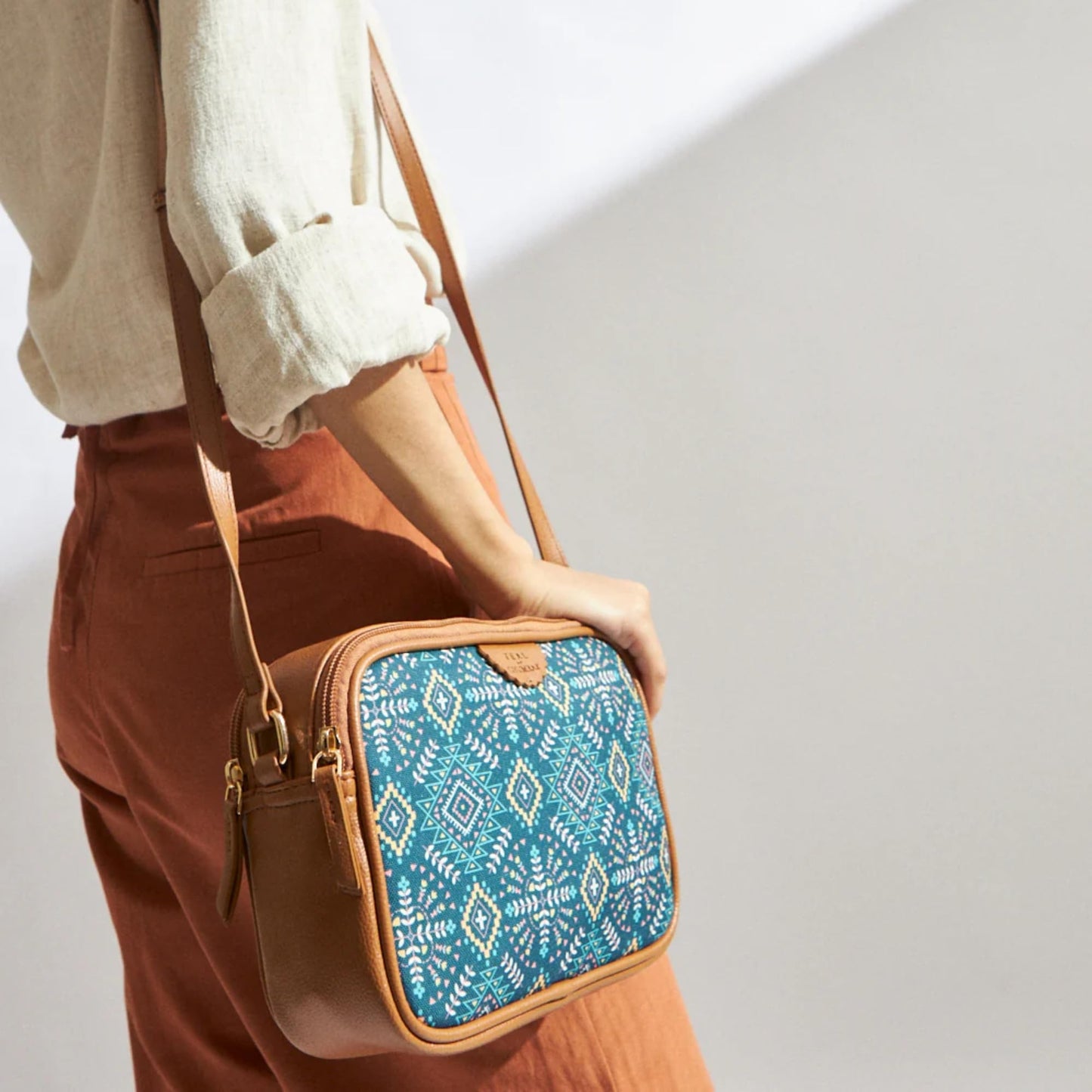 TEAL BY CHUMBAK Women's Sling Bag, Printed Canvas Crossbody Bag with PU Accents, Lightweight and Stylish Shoulder Bag with Zipper Closure for College, Office, Travel and Daily Use