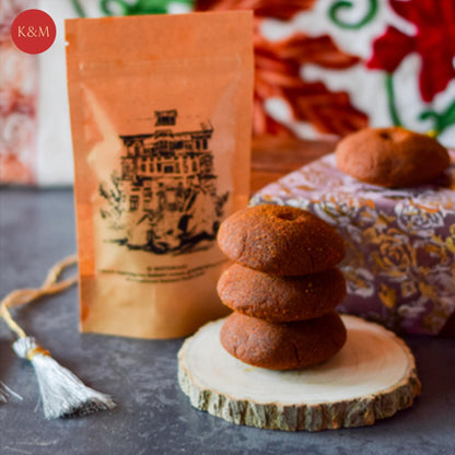 Kanz & Muhul Traditional Kashmiri Masala Tikki 80 Gm, Vaaer Masala Ready to Use Tadka Garam Masala - Matamaal's Special - 80 Grams (1 Piece) kasmiri masala Tikki