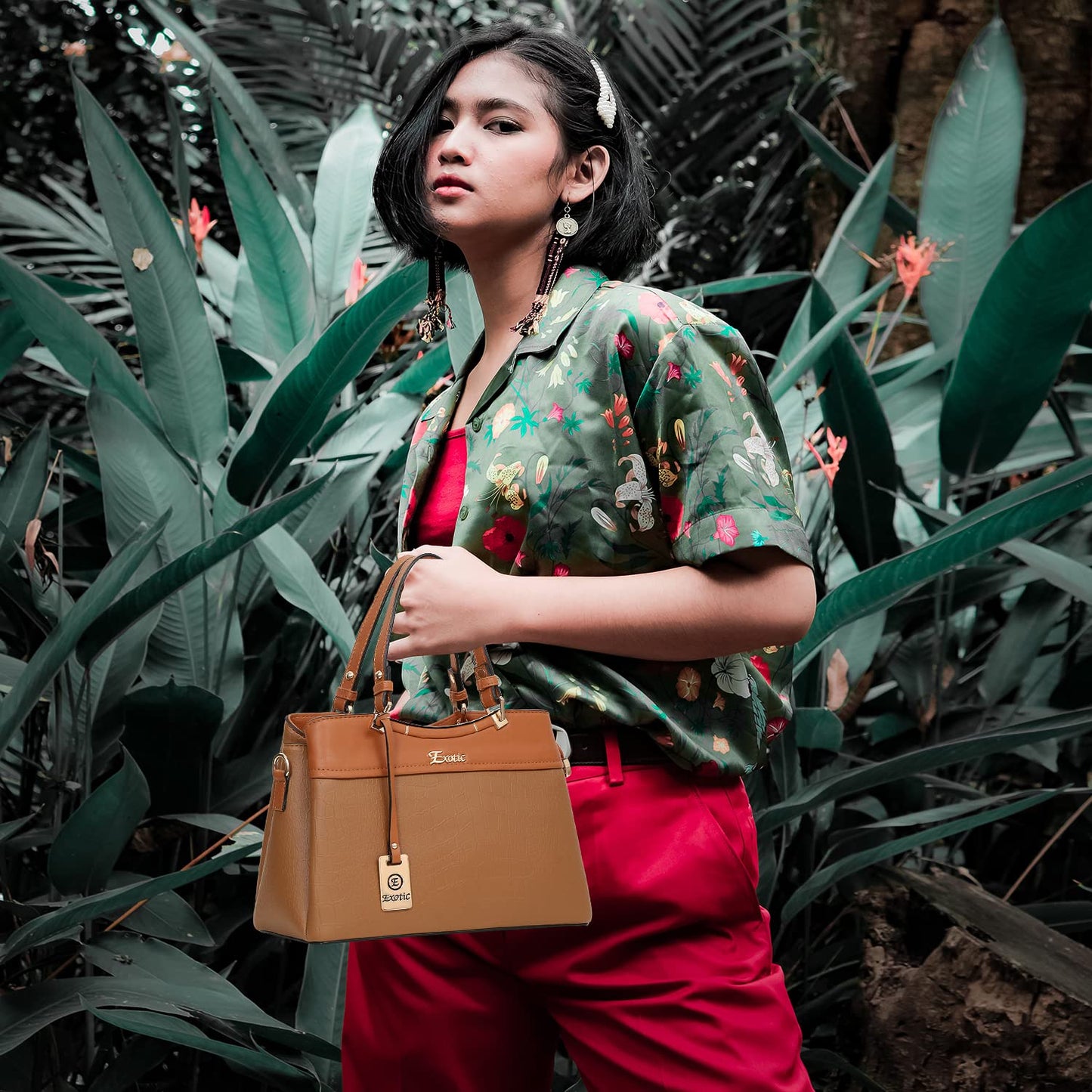 EXOTIC Women Ocaasional Hand/Contemporary Sling Bag, Tan