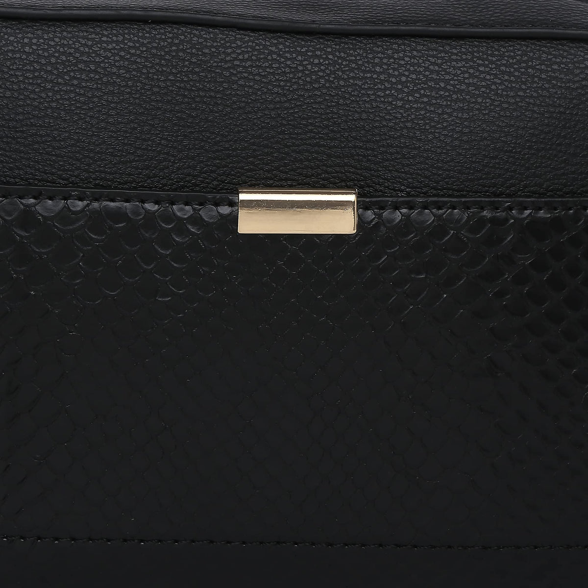 Accessorize London Women's Faux Leather Black Day Bag-Piper Camera Croc Sling Bag