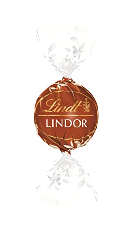 Lindt Lindor Winter Edition Smooth Hazelnut Milk Chocolate Truffles 200gm