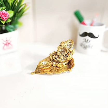 DreamKraft Metal Patta Ganesh with Deepak Showpice (7 Cm x 12 cm x 9 cm, Gold)