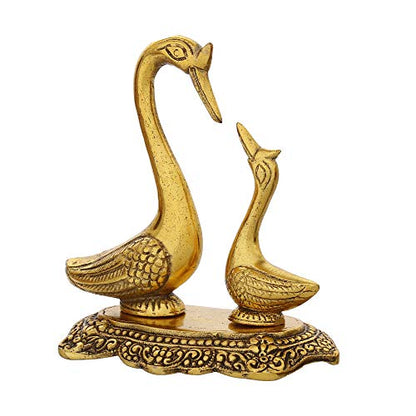 Golden Metal Loving Swan Couple Showpieces, Love Birds Statues