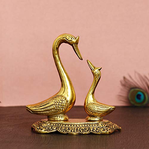 Golden Metal Loving Swan Couple Showpieces, Love Birds Statues