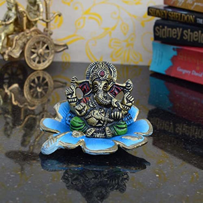 eCraftIndia Metal Lord Ganesha Statue on Sky Blue Leaf (LxWxH - 4INx4INx3IN)